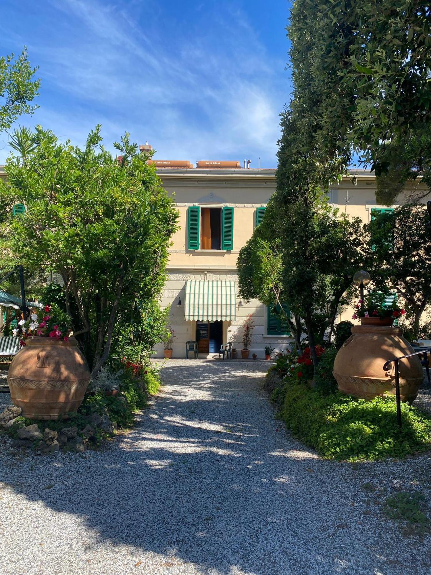 Albergo Pensione Bartoli Castiglioncello Exterior foto
